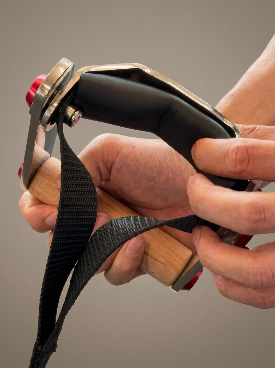 The Cuff — Premium Cable Handle